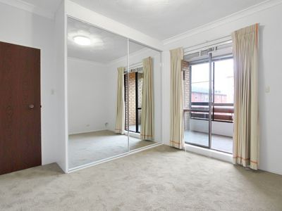 12 / 7 Mcmillan Avenue, Sandringham