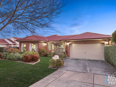 5 Geoffrey Court, Narre Warren