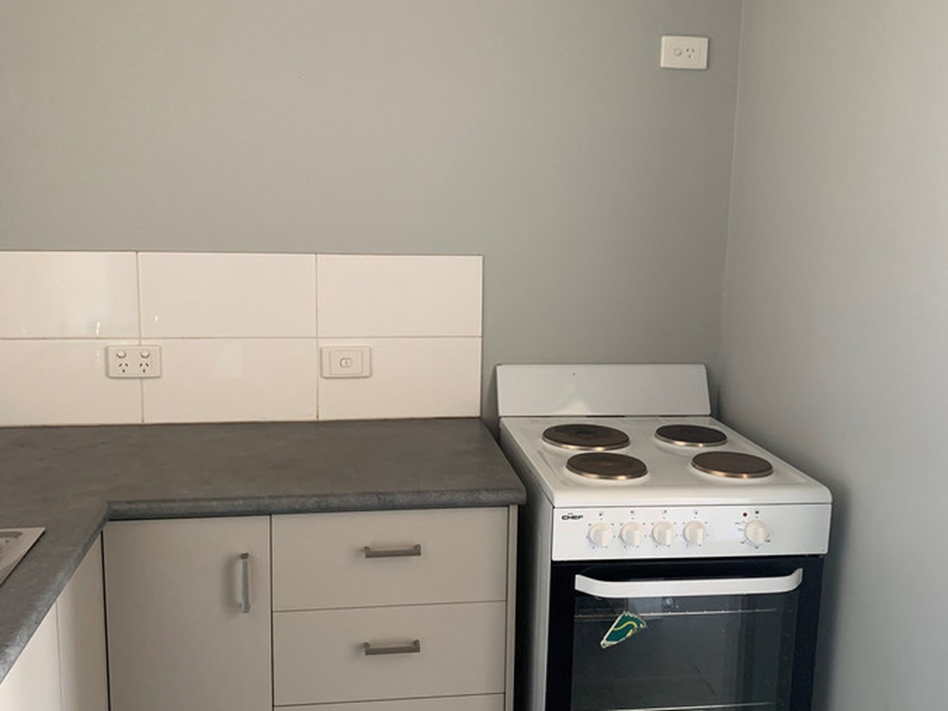 8 / 37 Steel Loop, Wedgefield