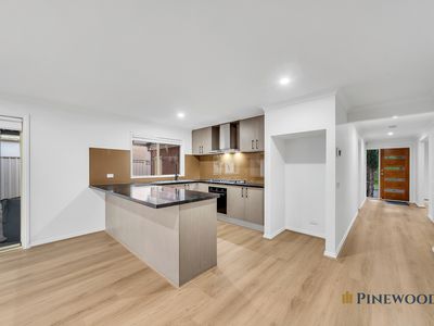 15 Weigall Close, Caroline Springs