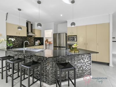 6 East Parkridge, Brinsmead