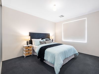 11 Barnard Grove, Byford