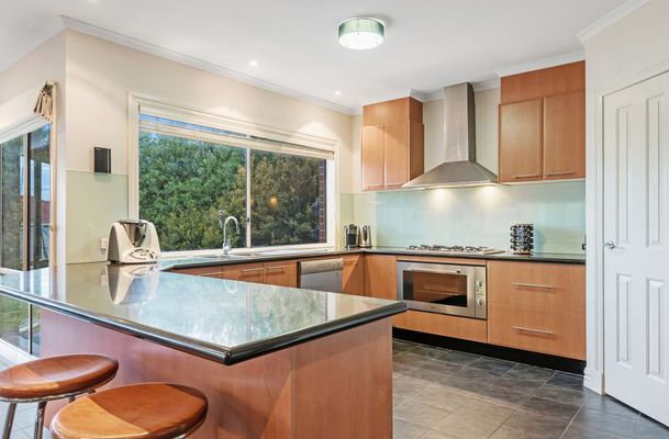 65 Axminster Drive, Craigieburn