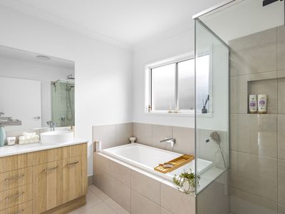 6 Majestic Drive, Pomona