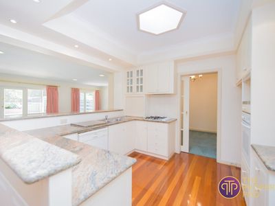 18 Massey Way, Rossmoyne