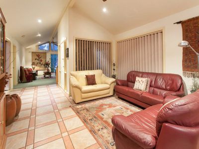 8 Fenton Ave, Rosebud