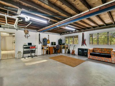 230 Wheewall Rd , Berry Springs