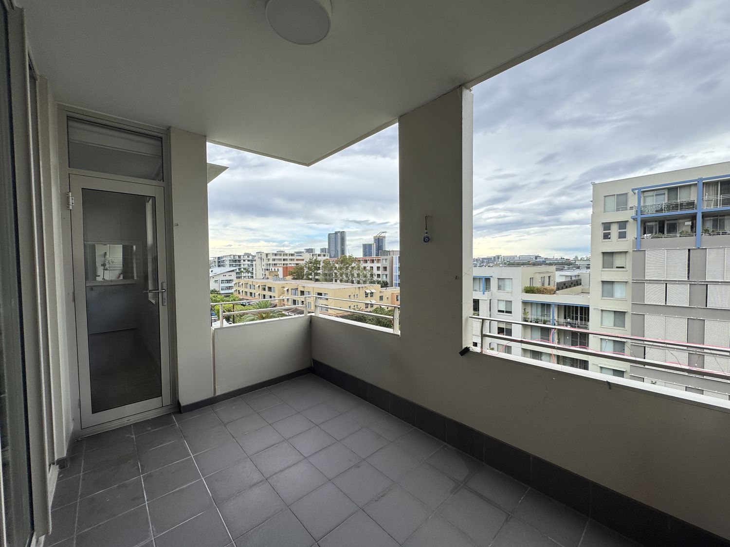 601 / 1 The Piazza, Wentworth Point