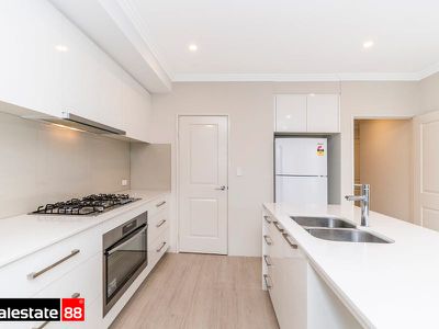 15 Fluorite Way, Carine