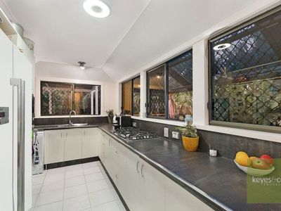 164 Kings Road, Mysterton