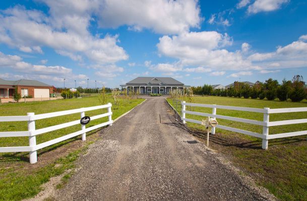 11 The Ridge, Oaklands Junction