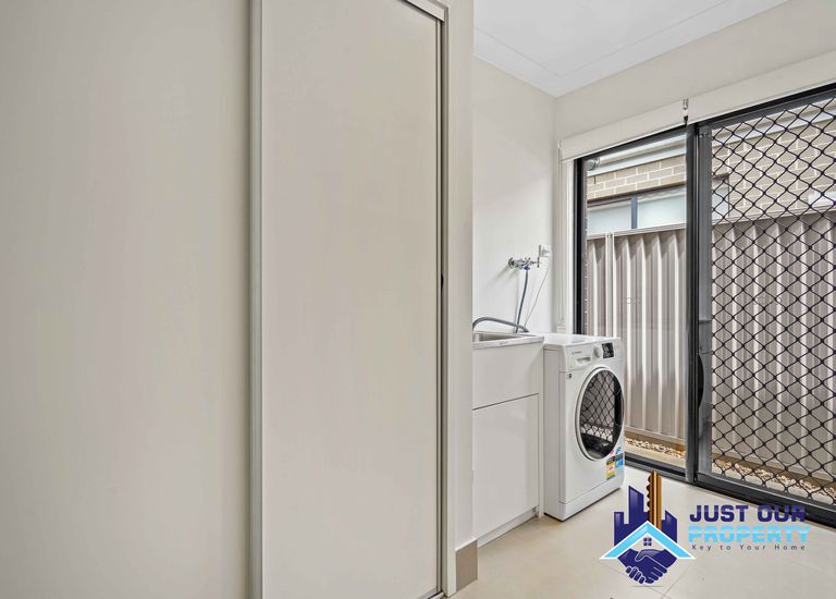39 Cain Ave, Gregory Hills