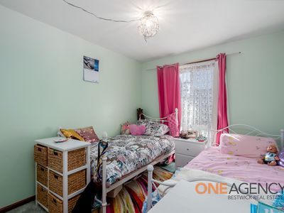 6 Bassett Drive, West Bathurst