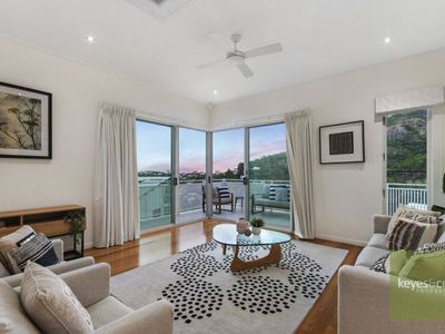 7 Toorak Place, Castle Hill