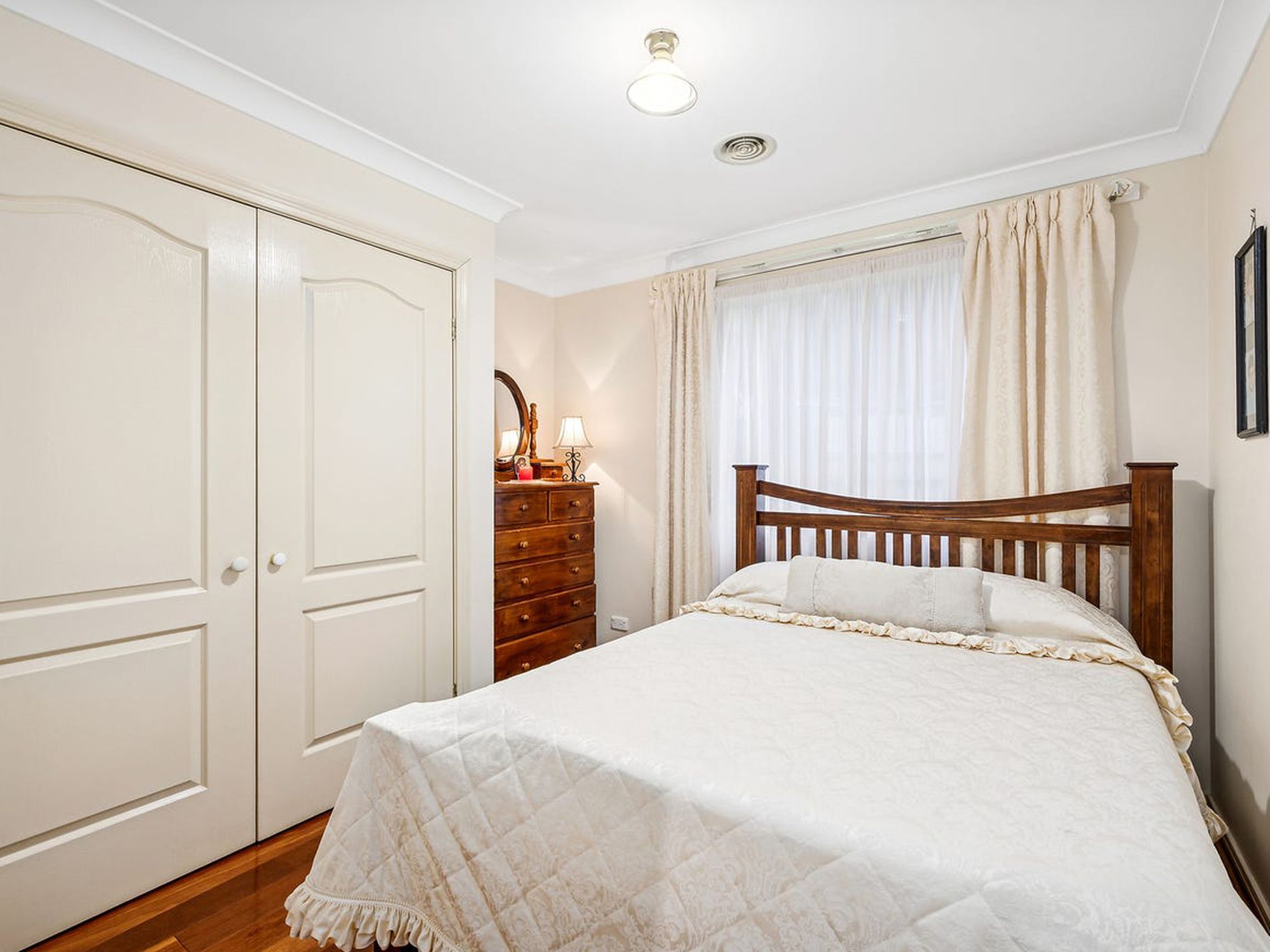 2A Anderson Avenue, Bullaburra