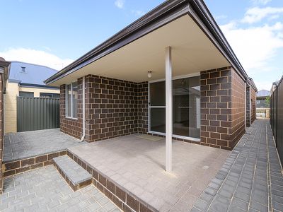 22  Rivington , Aveley