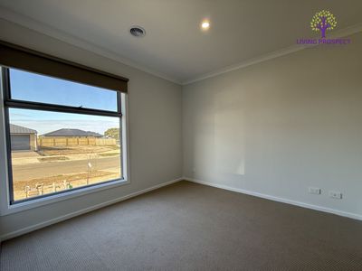 48 Hedge Street, Armstrong Creek