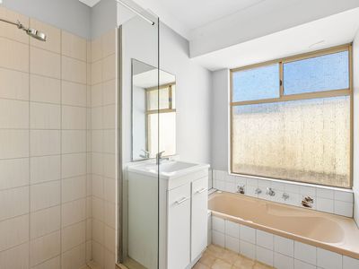 5 Lyndon Court, Heathridge