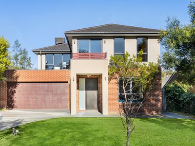 17 Jindabyne Avenue, Chadstone