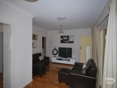 12 Stroud Avenue, Dubbo