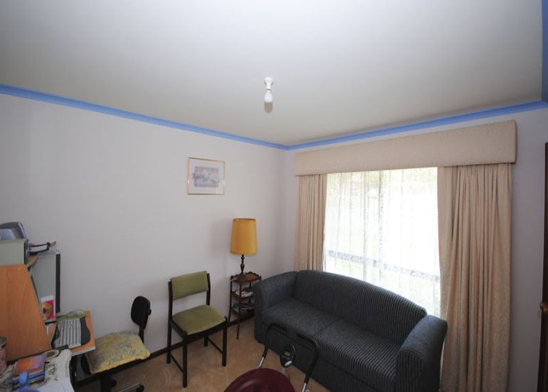 2 Caringal Court, Portland