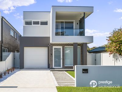 10A Cooper Avenue, Moorebank