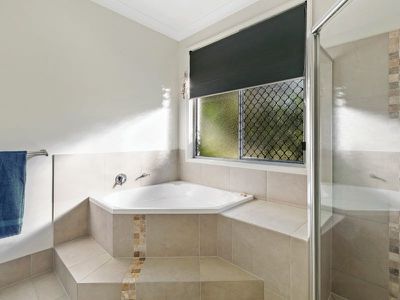 73 Edington Drive, Cooroibah