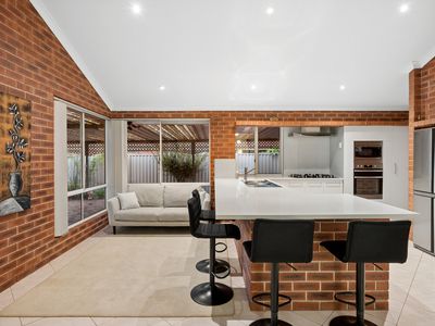 28 Hatherley Parade, Winthrop
