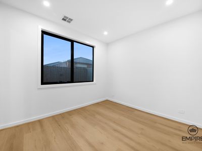 46 California Street, Clyde