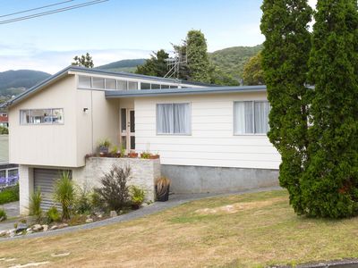 71 Larsen Crescent, Tawa