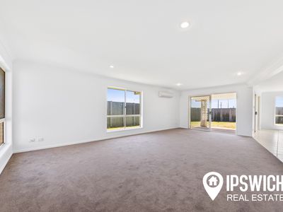 1 Peregrine Drive, Lowood