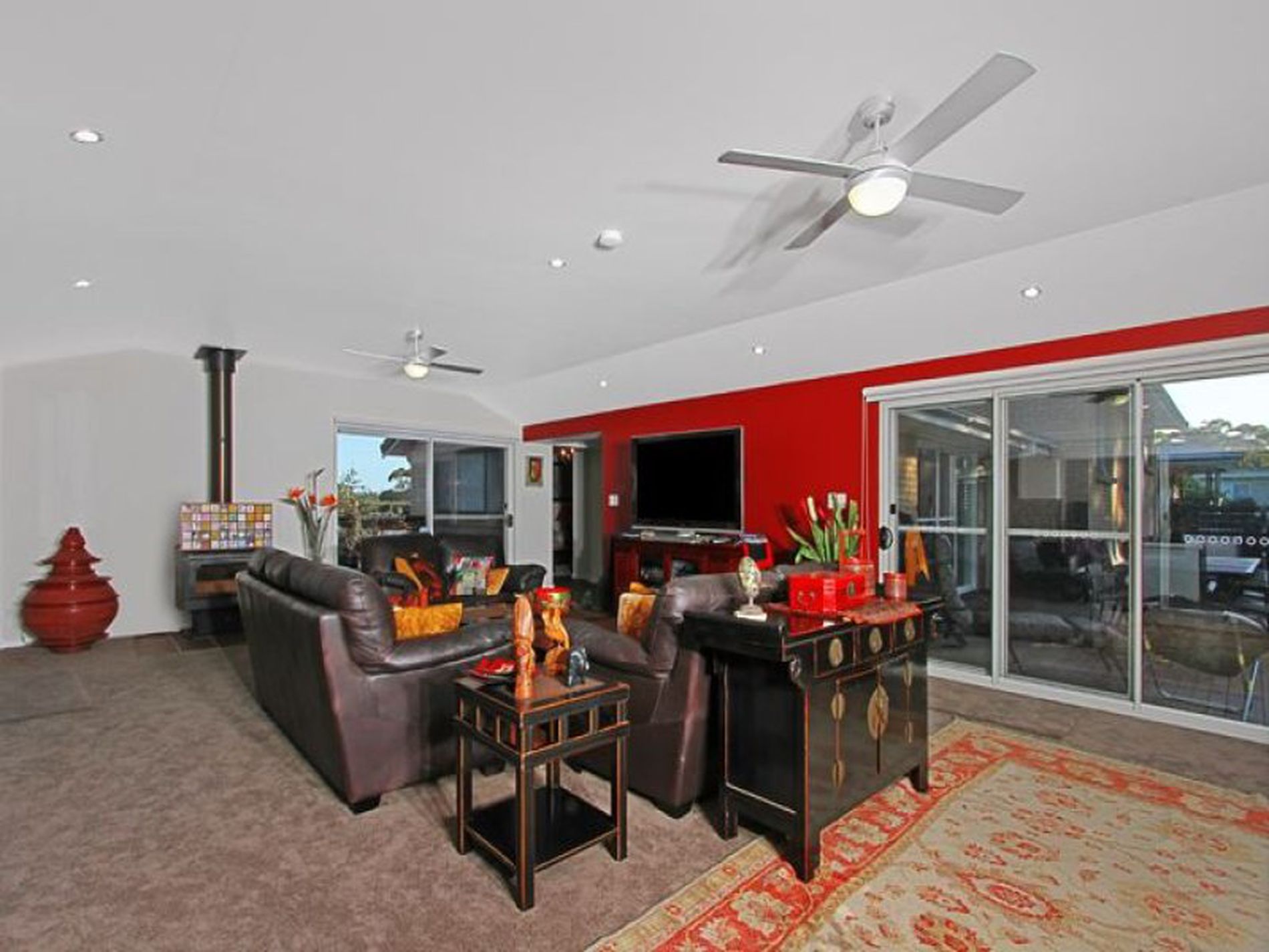 10 Clyde Street, Mollymook