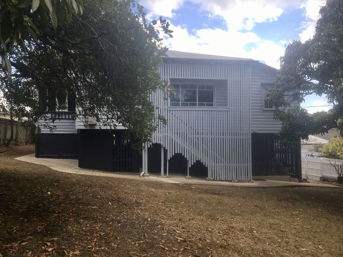 28 Rees Avenue, Coorparoo