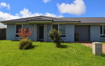 1 / 32 Claret Ash Drive, Guyra