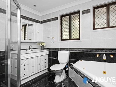 75 Buranda Crescent, St Johns Park