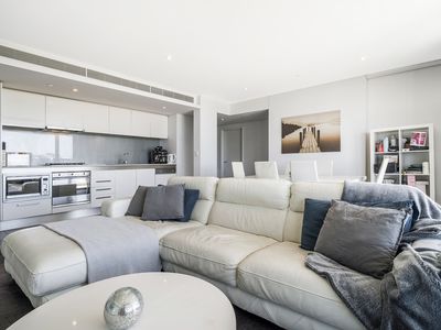 805 / 19 THE CIRCUS, Burswood
