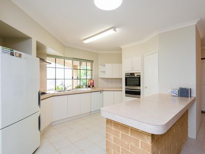 3 Arundale Crescent, Wembley Downs