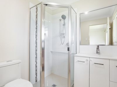 8B Hoop Avenue, Hidden Valley