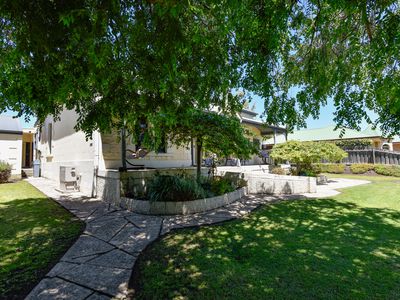 20 Lake Terrace East, Mount Gambier