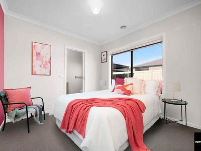 38 Wedgebill Circuit, Werribee