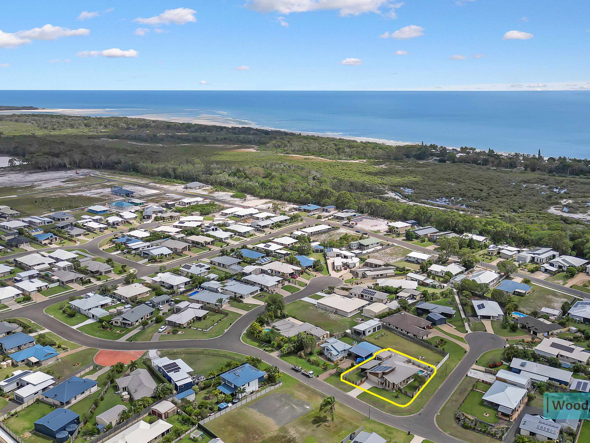 9 Sunset Avenue, Woodgate