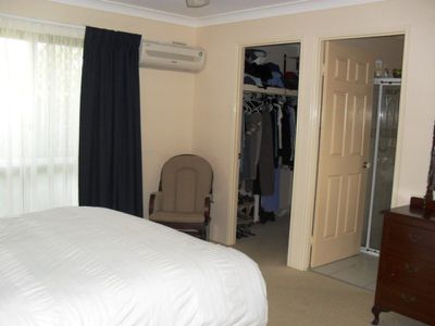 9 King Henry Court, Torquay