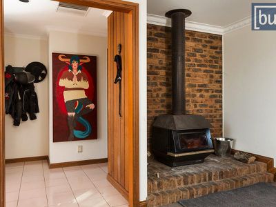 4 Howlong Road, Rutherglen