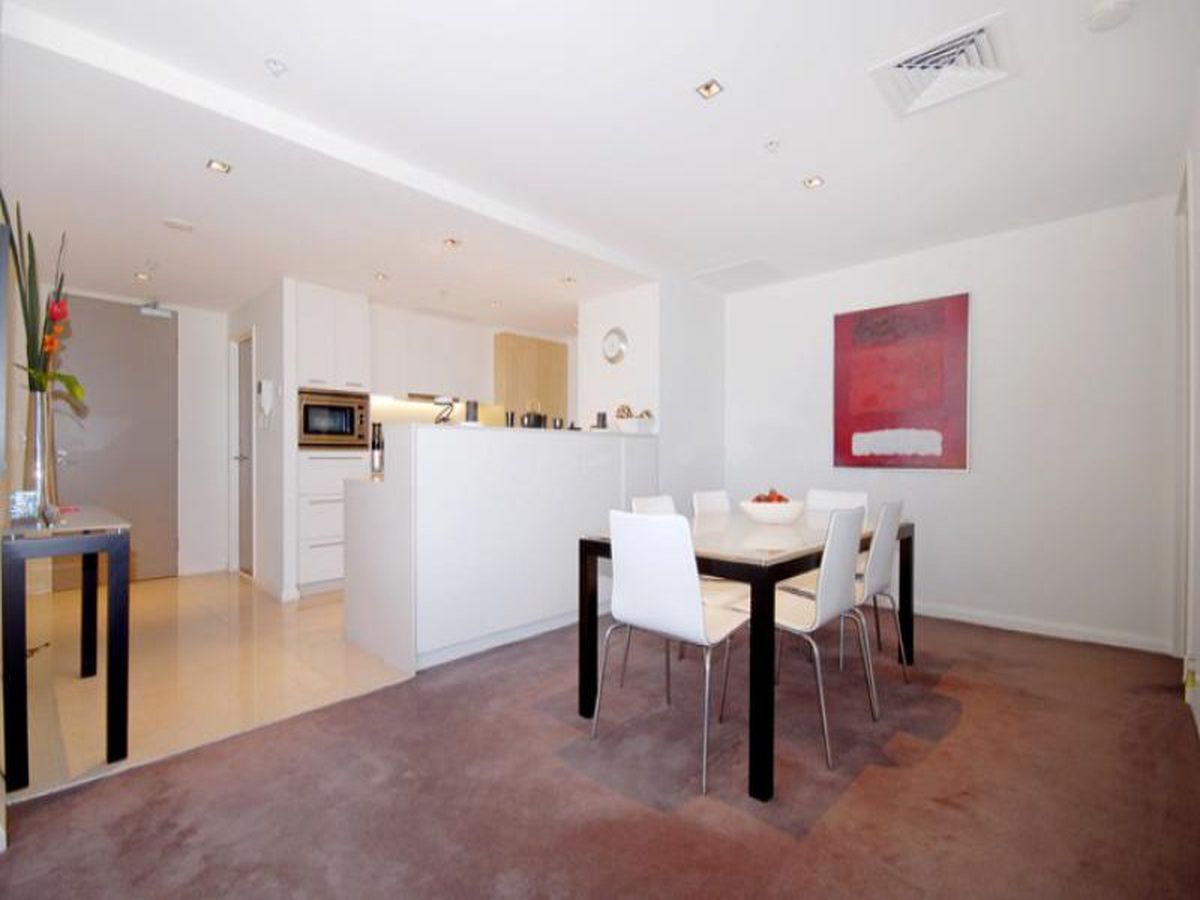 N1301 / 23 Shelley St, Sydney