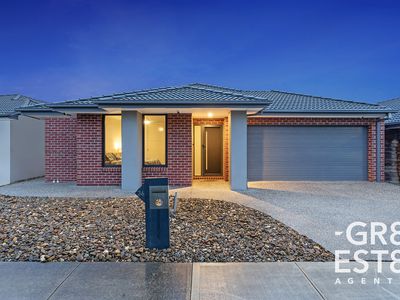 36 Aquatic Drive, Cranbourne West