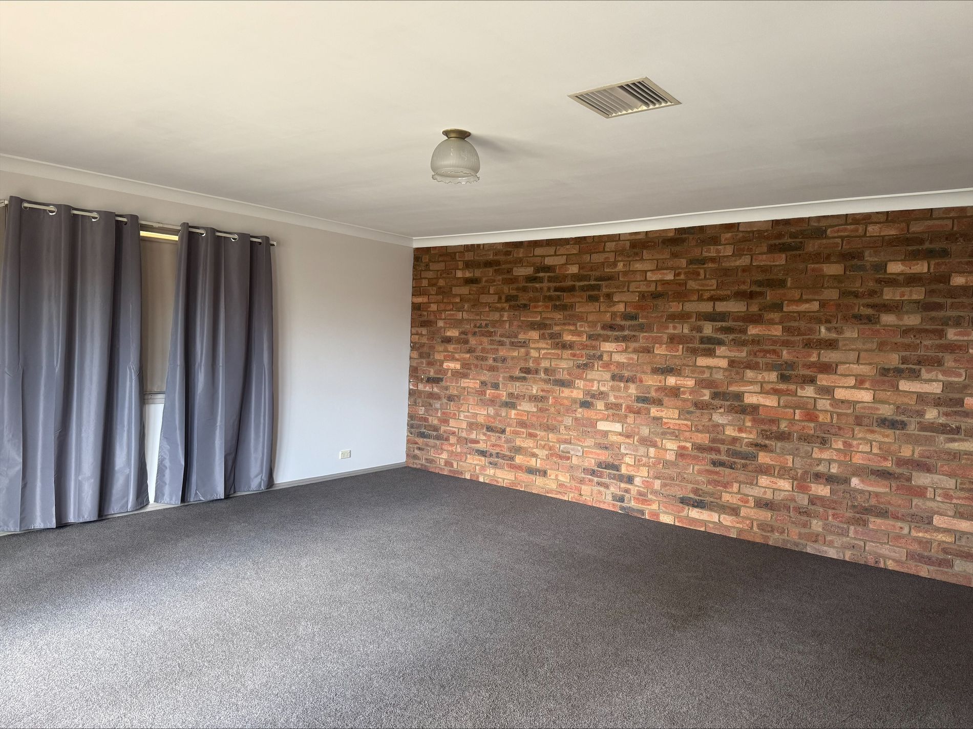 4 Christina Close, Parkes