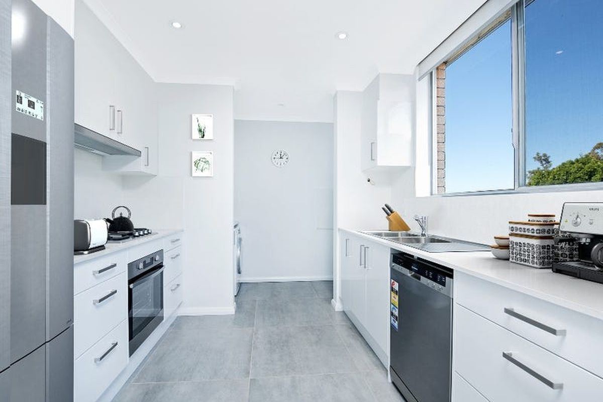 9 / 13 Bortfield Drive, Chiswick