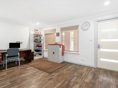 16 Pira Avenue, Karlkurla