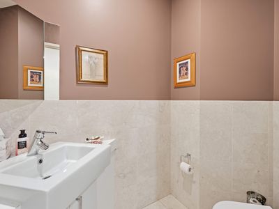 16 Bella Vista Drive, Lake Wyangan