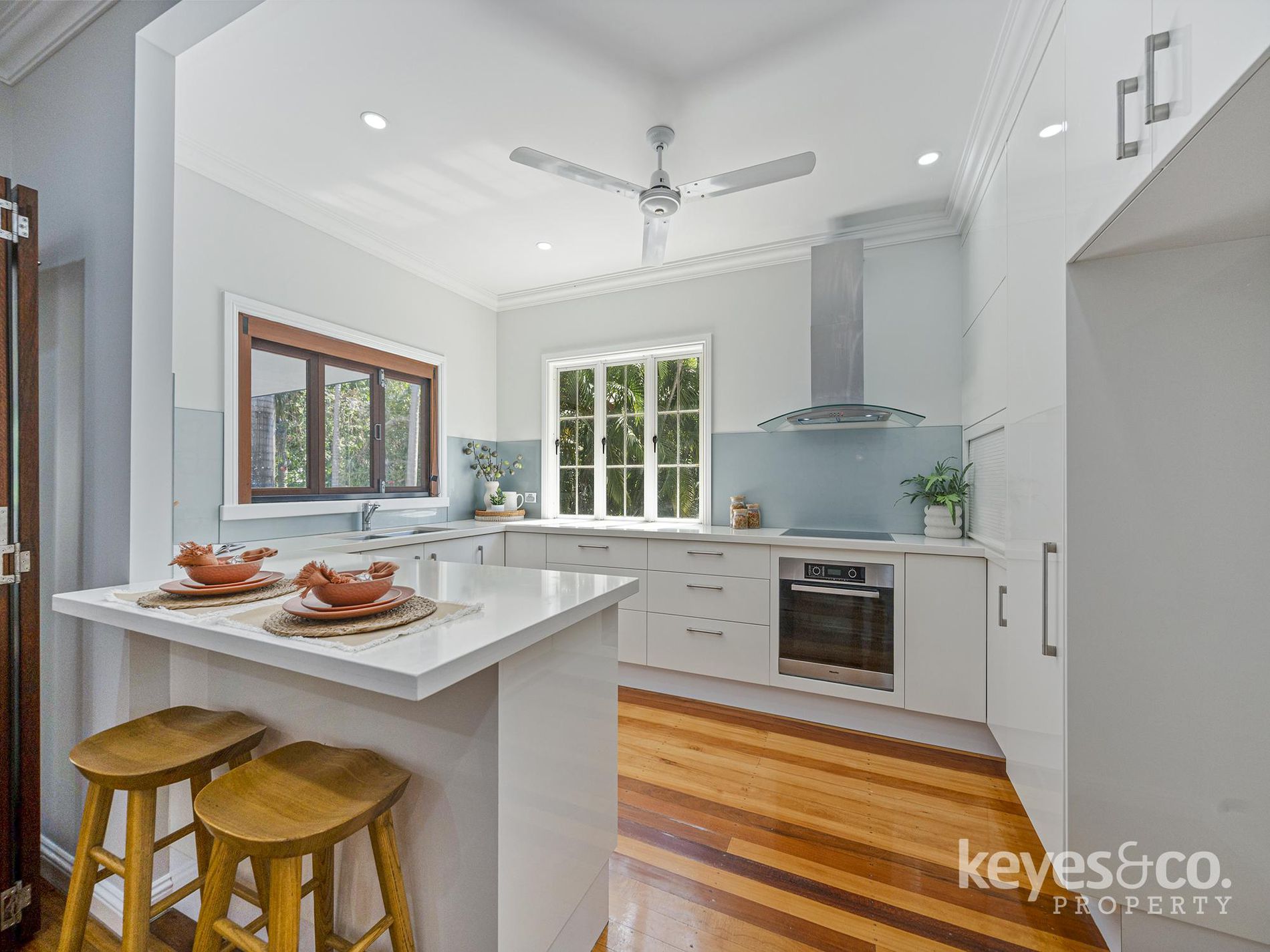 100 Palmerston Street, Gulliver